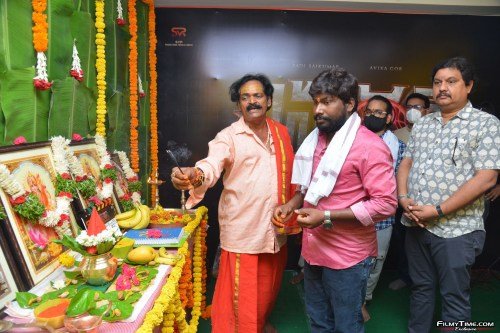 Aadi-avika-Gor-Amaran-Movie-Opening-21