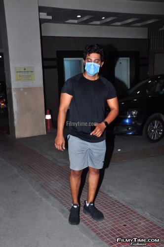 Aadi-Sai-Kumar-At-Gym-Pics-1