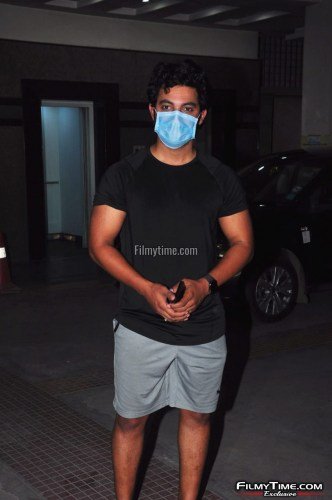 Aadi-Sai-Kumar-At-Gym-Pics-6