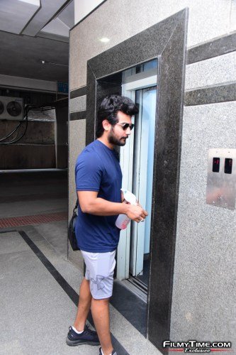 Aadi-Sai-kumar-Snapped-At-Gym-In-Hyderabad-14
