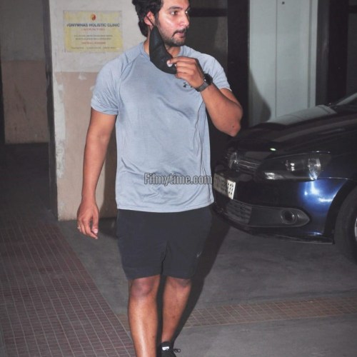 Aadi-Sai-Snapped-At-Gym-In-Hyderabad-4