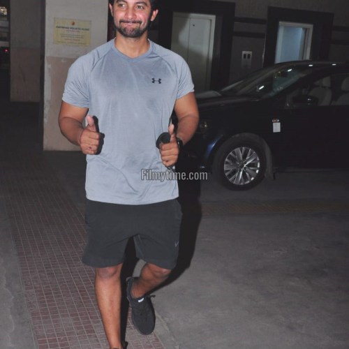 Aadi-Sai-Snapped-At-Gym-In-Hyderabad-9