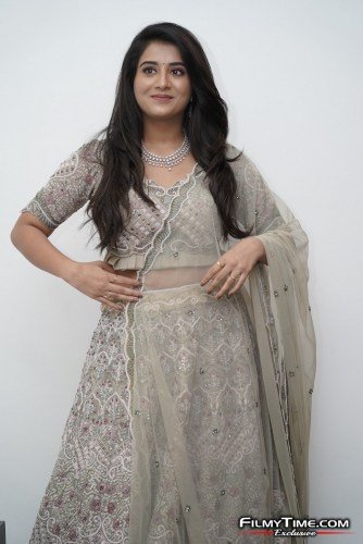 Raashi-2-5