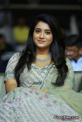 Raashi-48
