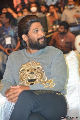 Allu-Arjun-23