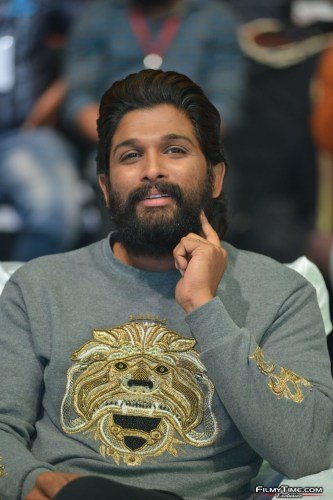 Allu-Arjun-30