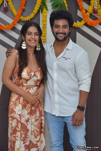 Aadi-avika-Gor-Amaran-Movie-Opening-29