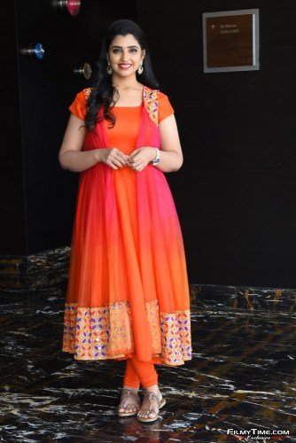 Anchor-Shyamala-10