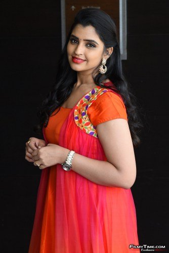 Anchor-Shyamala-18