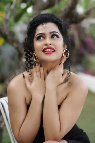 Apsara-Rani-2
