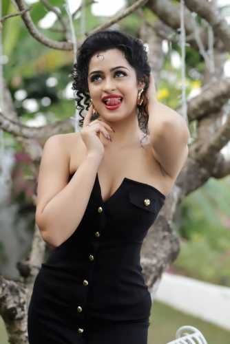 Apsara-Rani-5