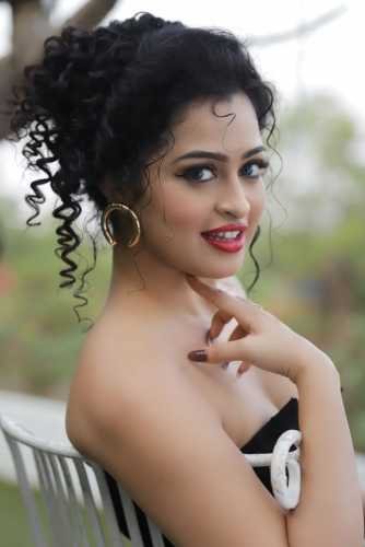 Apsara-Rani-8