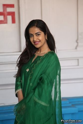 Avika-Gor-at-movie-opening-13