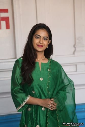 Avika-Gor-at-movie-opening-17