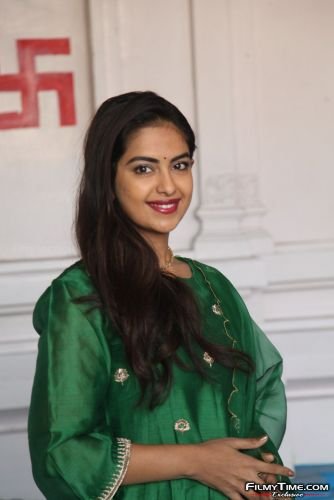 Avika-Gor-at-movie-opening-19