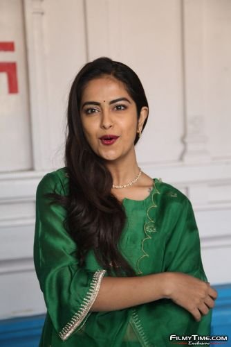 Avika-Gor-at-movie-opening-31