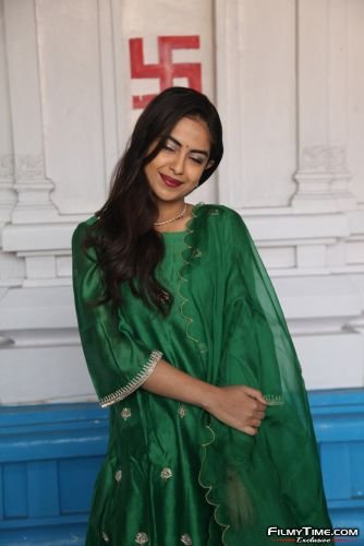 Avika-Gor-at-movie-opening-34