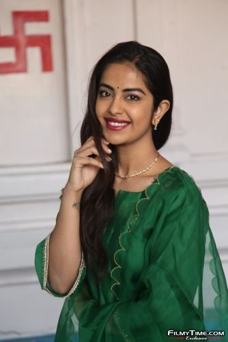 Avika-Gor-at-movie-opening-5