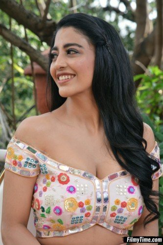 Daksha-Nagarkar-photos-bangarraju-promotionsDaksha-Nagarkar-photos-bangarraju-promotions-7
