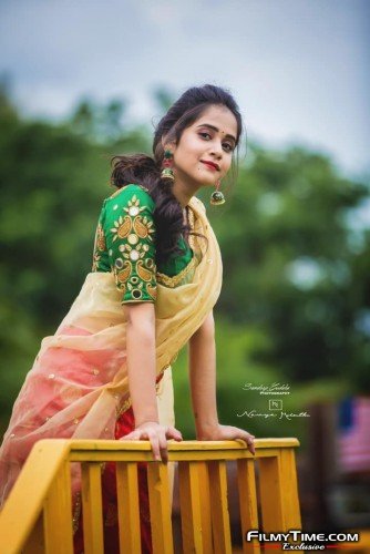 Deepthi-Sunaina-latest-photos-34
