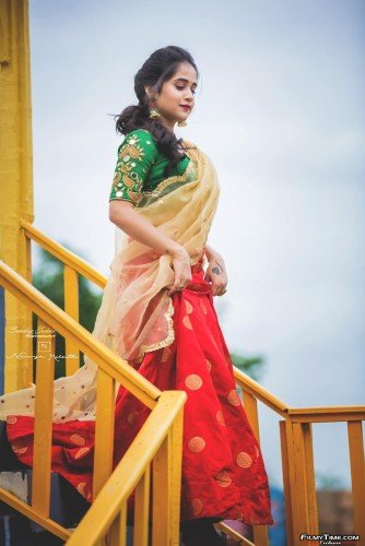 Deepthi-Sunaina-latest-photos-39