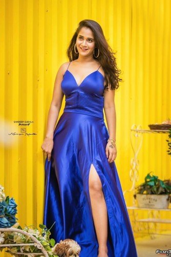 Deepthi-Sunaina-latest-photos-5