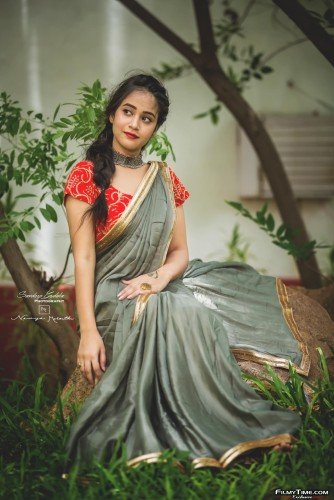 Deepthi-Sunaina-latest-photos-50
