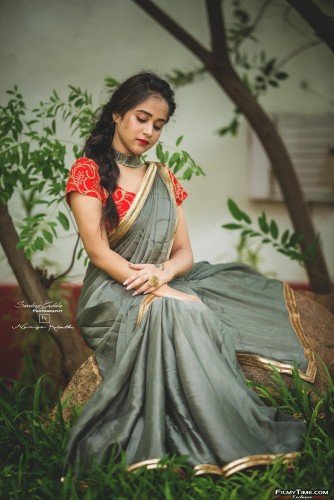 Deepthi-Sunaina-latest-photos-56