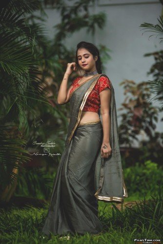 Deepthi-Sunaina-latest-photos-57