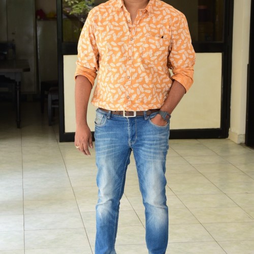 Director-Suku-Purvaj-Interview-Stills-14