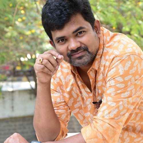 Director-Suku-Purvaj-Interview-Stills-3