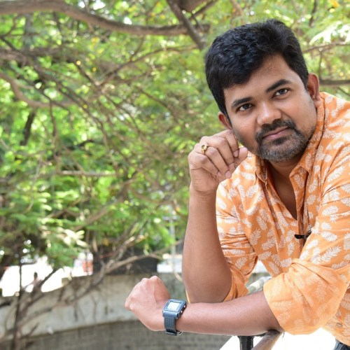 Director-Suku-Purvaj-Interview-Stills-4
