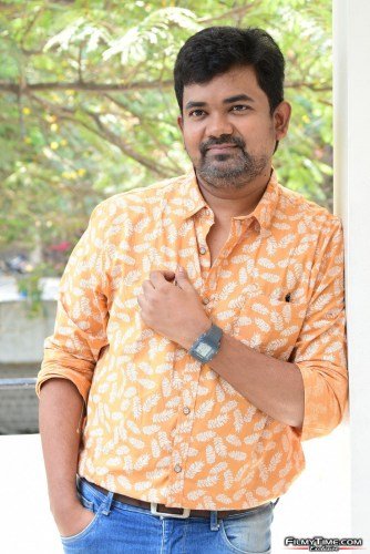 Director-Suku-Purvaj-Interview-Stills-1