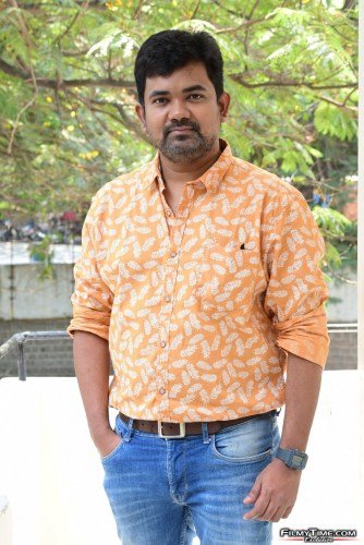 Director-Suku-Purvaj-Interview-Stills-6