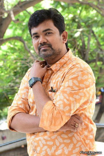 Director-Suku-Purvaj-Interview-Stills-7