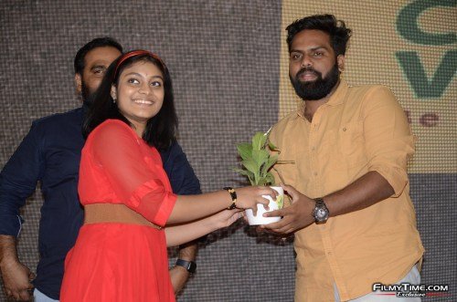 Ee-Kathalo-Paathralu-Kalpitam-3