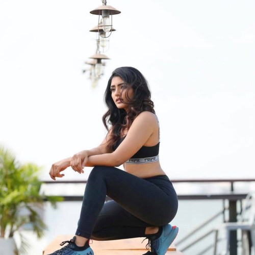 Eesha-Rebba-Gym-Outfit-Photos-1