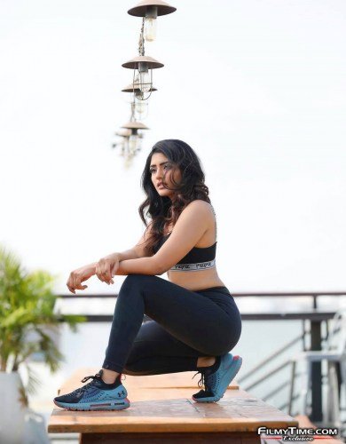 Eesha-Rebba-Gym-Outfit-Photos-1