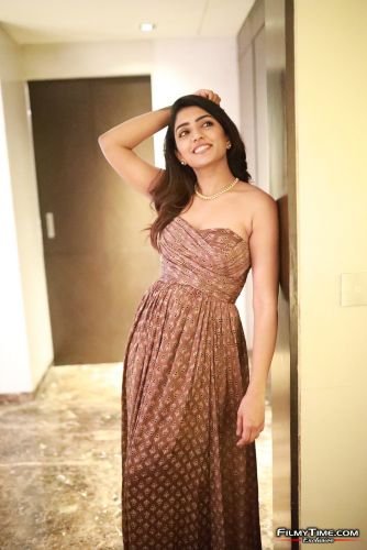 Eesha-Rebba-Photoshoot-15
