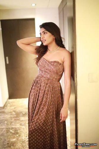 Eesha-Rebba-Photoshoot-16