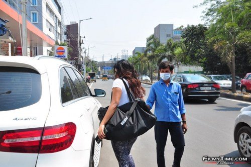 Esha-Rebba-Latest-Gym-Photos-6