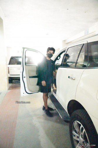 Hero-Aadi-3