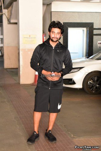 Hero-Aadi-Sai-Kumar-At-Gym-in-Hyderabad-12