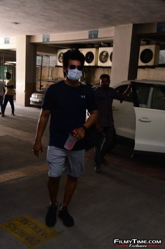 Aadi-Sai-kumar-Snapped-At-Gym-In-Hyderabad-6