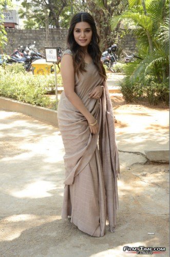 Athmika-Latest-Photos-2