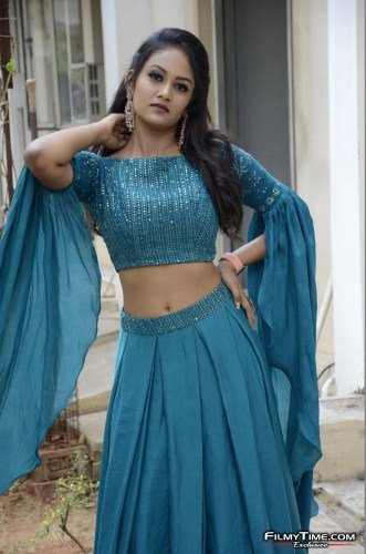 Heroine-Maheswari-Latest-Stills-12