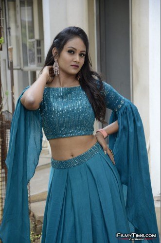 Heroine-Maheswari-Latest-Stills-14