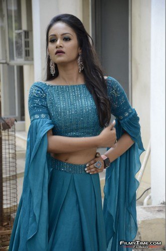Heroine-Maheswari-Latest-Stills-18