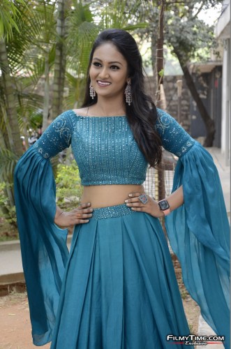 Heroine-Maheswari-Latest-Stills-7