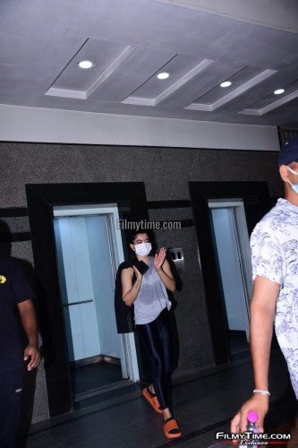 Heroine-Rashmika-Mandanna-At-Gym-1